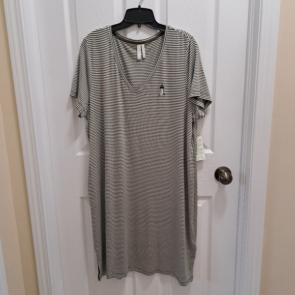 Miiyu | Simons PJ's Striped Sleep Dress V-neck Women's XL Embroidered Pyjama - Picture 14 of 14